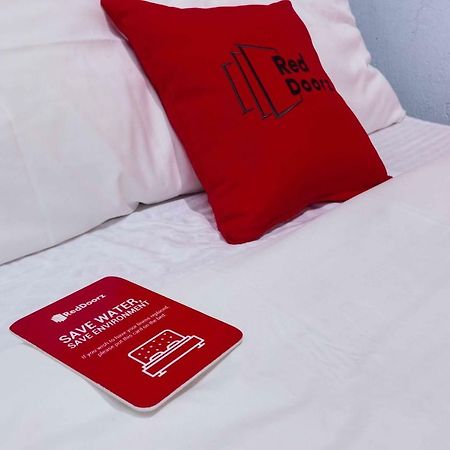 Готель Reddoorz @ Zapatera Cebu Екстер'єр фото