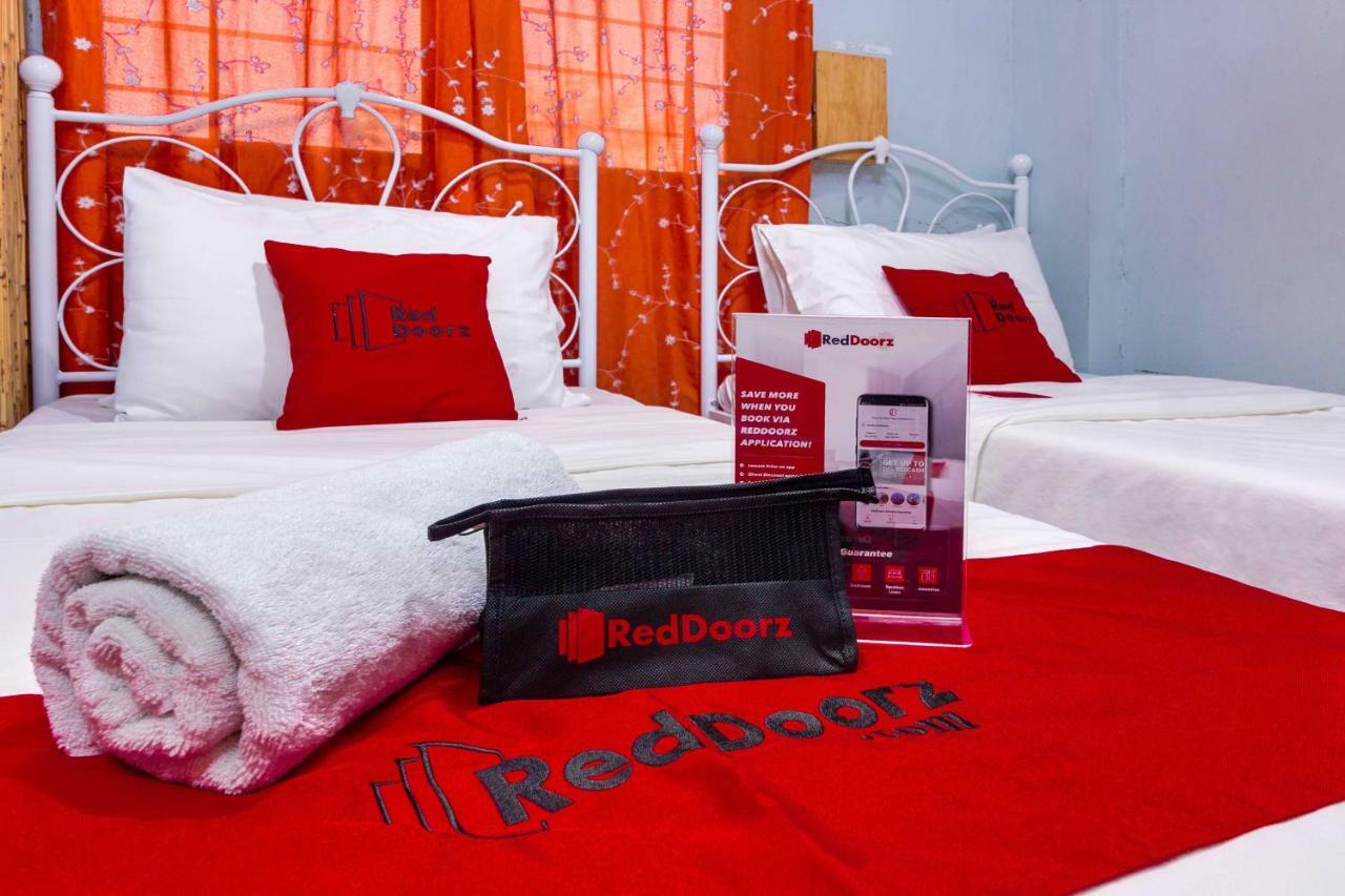 Готель Reddoorz @ Zapatera Cebu Екстер'єр фото